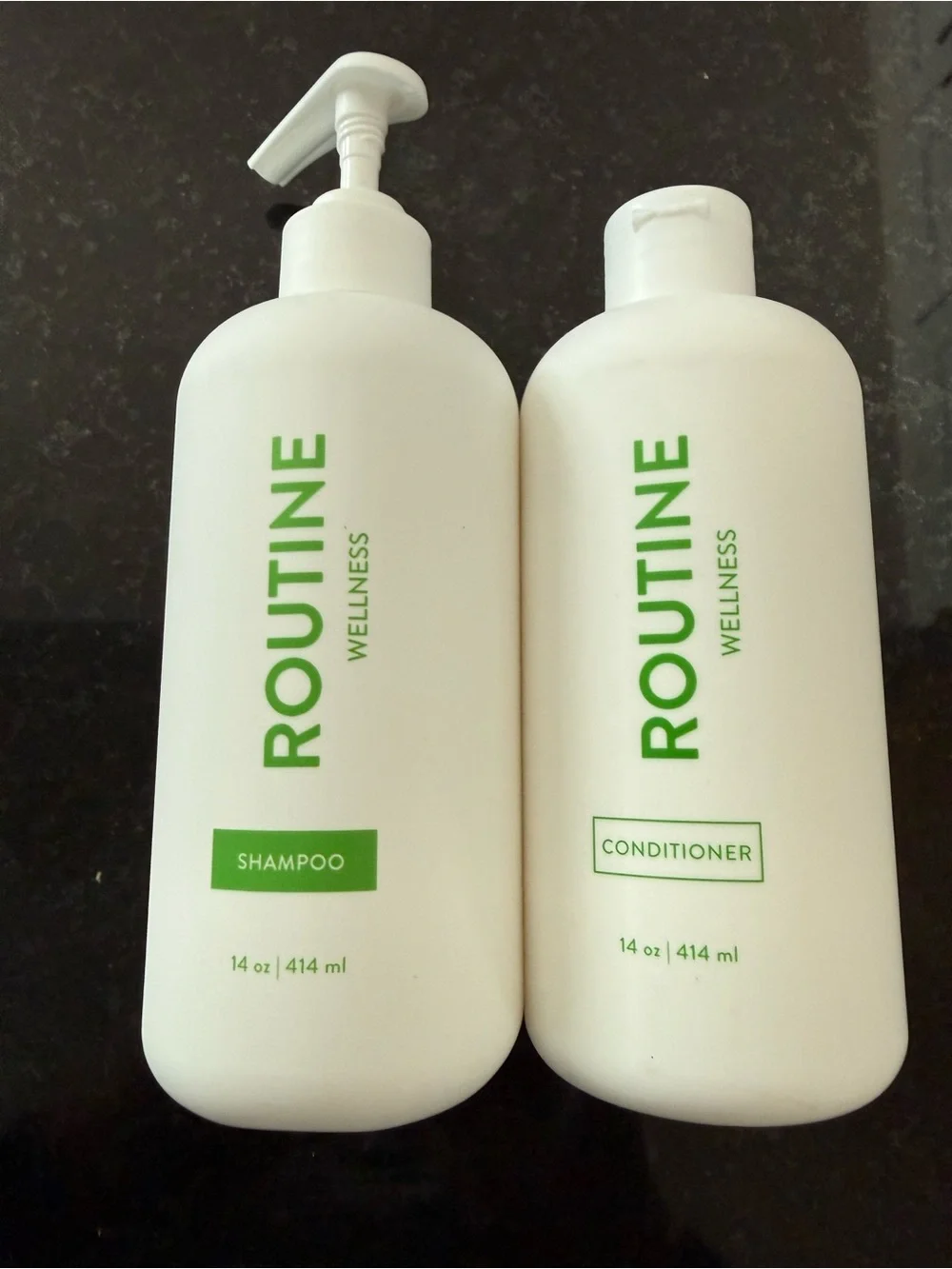 White Shampoo & Conditioner Set - Nourishing Hair Care - Picture 2 of 3